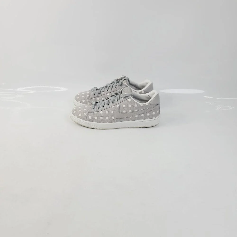 Nike Women's Matte Silver Summit White Classic Ultra Premium Tennis Shoes Size 6